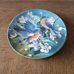 VINTAGE Encyclopedia Britannica Decorative Plate